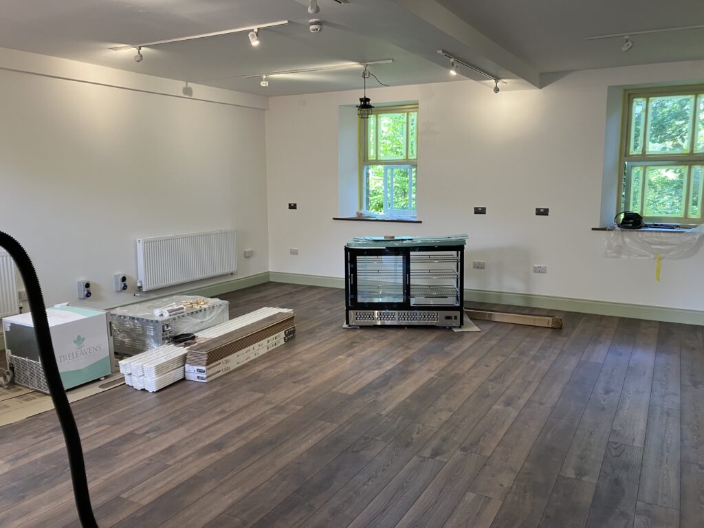 Floor goes down!